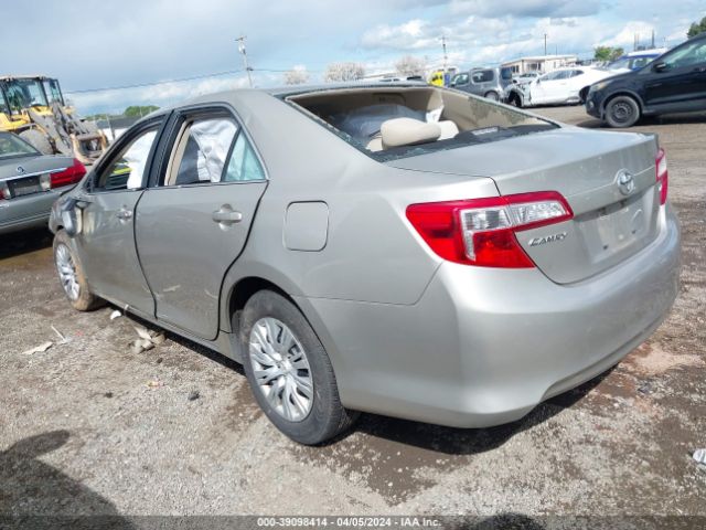 Photo 2 VIN: 4T4BF1FK7DR331485 - TOYOTA CAMRY 