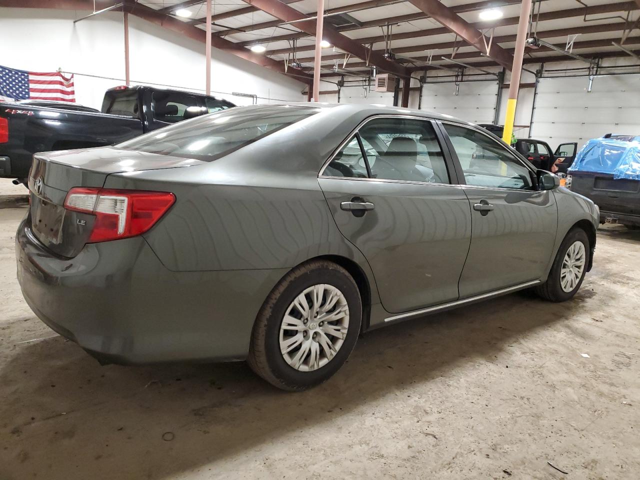 Photo 2 VIN: 4T4BF1FK7ER415629 - TOYOTA CAMRY 