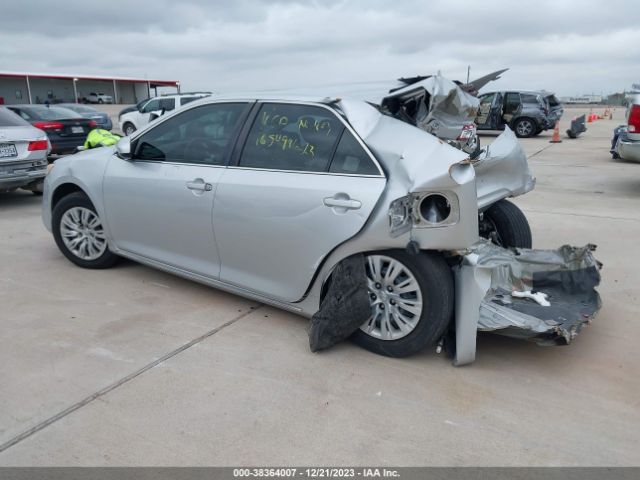 Photo 2 VIN: 4T4BF1FK7ER423150 - TOYOTA CAMRY 