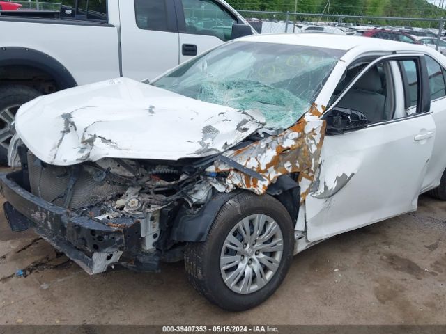 Photo 5 VIN: 4T4BF1FK7ER435346 - TOYOTA CAMRY 