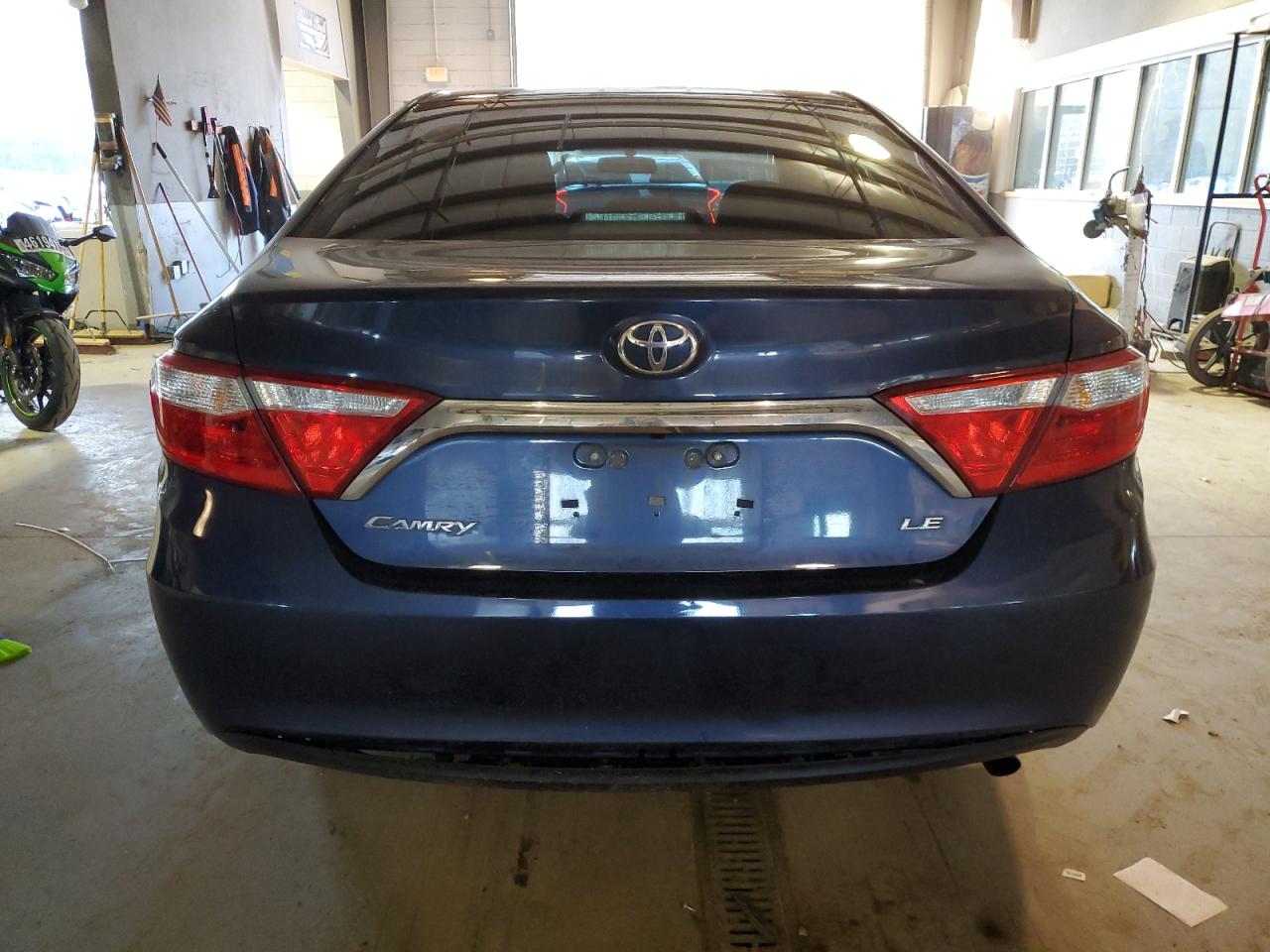 Photo 5 VIN: 4T4BF1FK7GR568983 - TOYOTA CAMRY 