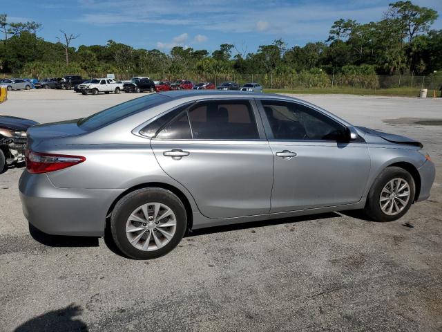 Photo 2 VIN: 4T4BF1FK7GR570653 - TOYOTA CAMRY LE 