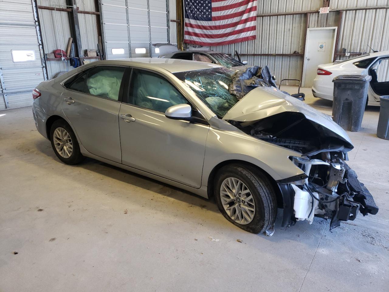 Photo 3 VIN: 4T4BF1FK7GR583256 - TOYOTA CAMRY 