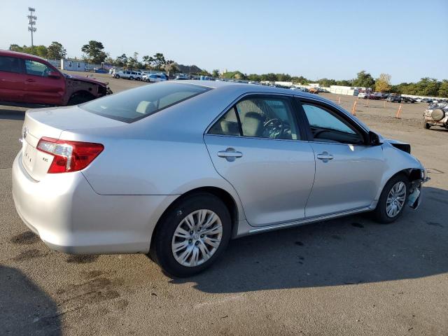 Photo 2 VIN: 4T4BF1FK8CR181501 - TOYOTA CAMRY 