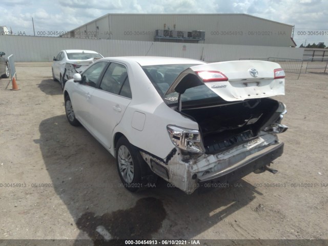 Photo 2 VIN: 4T4BF1FK8CR201732 - TOYOTA CAMRY 