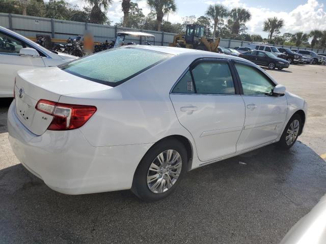 Photo 2 VIN: 4T4BF1FK8CR234357 - TOYOTA CAMRY BASE 