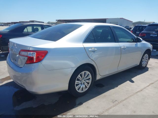 Photo 3 VIN: 4T4BF1FK8CR257556 - TOYOTA CAMRY 