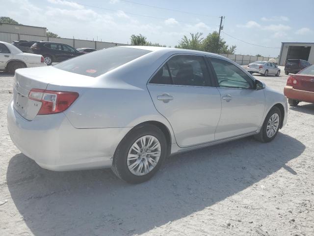 Photo 2 VIN: 4T4BF1FK8CR261865 - TOYOTA CAMRY BASE 