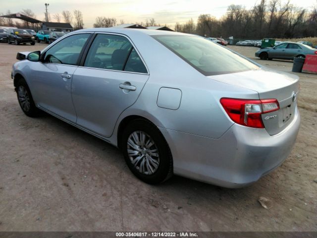 Photo 2 VIN: 4T4BF1FK8CR267763 - TOYOTA CAMRY 