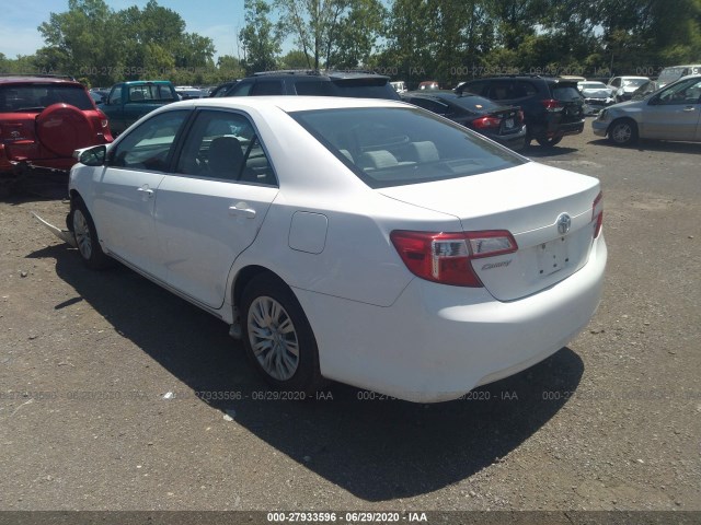 Photo 2 VIN: 4T4BF1FK8DR290574 - TOYOTA CAMRY 