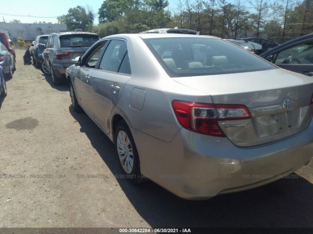 Photo 2 VIN: 4T4BF1FK8ER339631 - TOYOTA CAMRY 