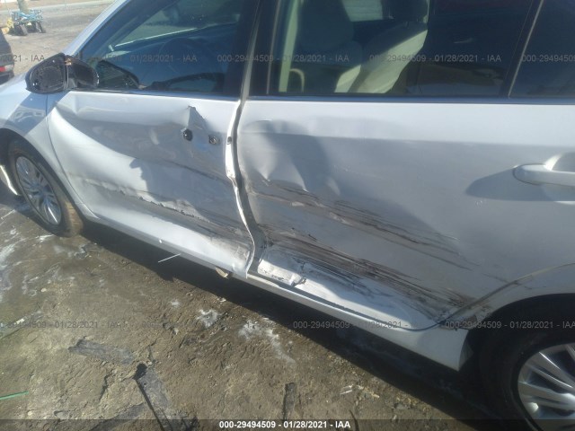 Photo 5 VIN: 4T4BF1FK8ER357949 - TOYOTA CAMRY 