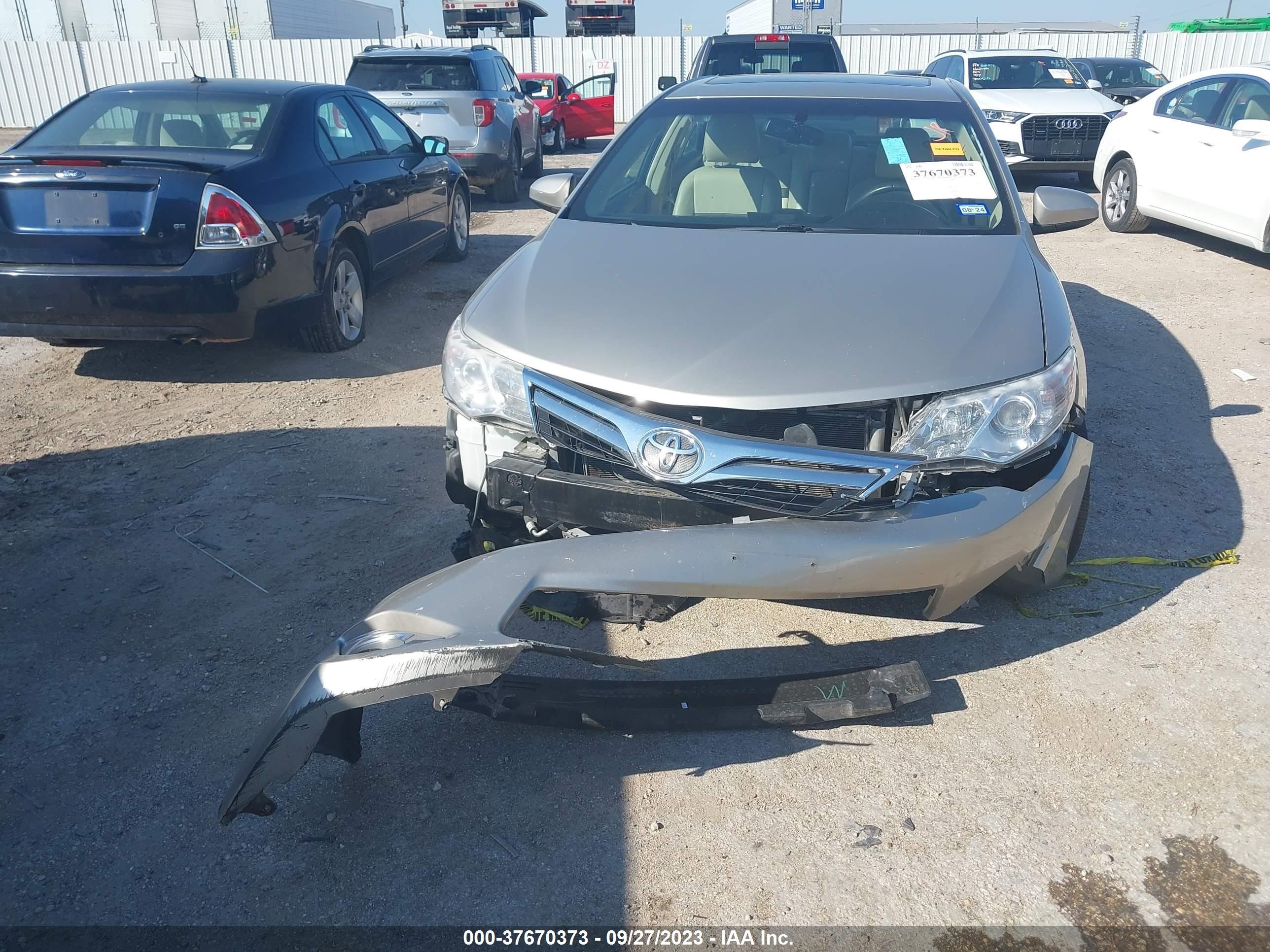 Photo 11 VIN: 4T4BF1FK8ER418491 - TOYOTA CAMRY 