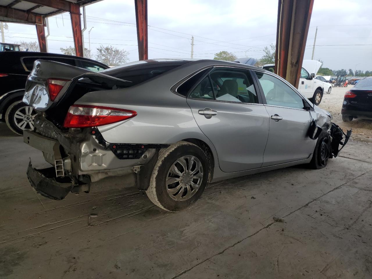 Photo 2 VIN: 4T4BF1FK8GR556289 - TOYOTA CAMRY 