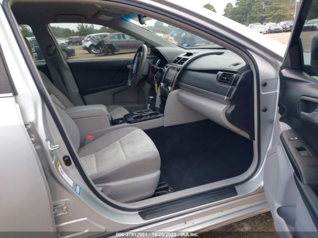 Photo 4 VIN: 4T4BF1FK9CR178946 - TOYOTA CAMRY 