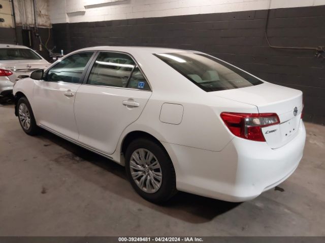 Photo 2 VIN: 4T4BF1FK9CR191292 - TOYOTA CAMRY 