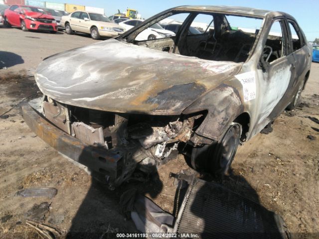 Photo 5 VIN: 4T4BF1FK9DR277025 - TOYOTA CAMRY 