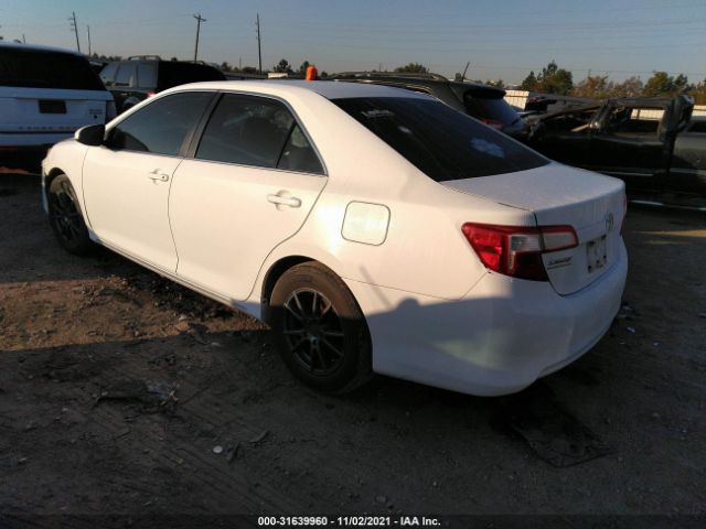 Photo 2 VIN: 4T4BF1FK9DR281317 - TOYOTA CAMRY 