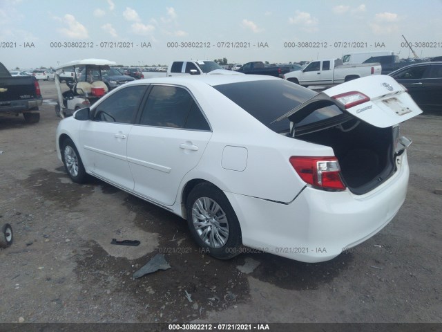 Photo 2 VIN: 4T4BF1FK9DR295511 - TOYOTA CAMRY 