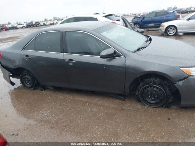 Photo 5 VIN: 4T4BF1FK9DR298229 - TOYOTA CAMRY 