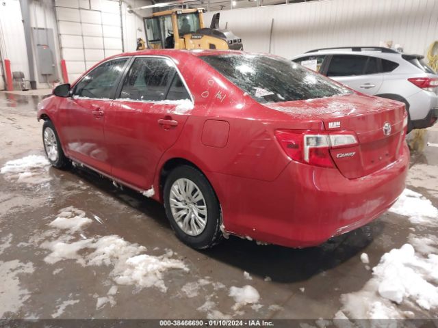 Photo 2 VIN: 4T4BF1FK9DR318267 - TOYOTA CAMRY 