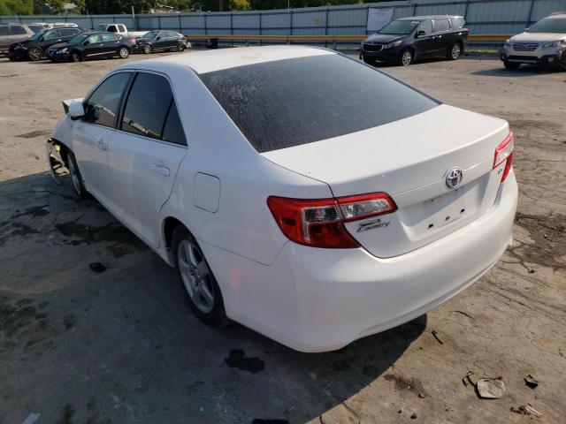 Photo 2 VIN: 4T4BF1FK9DR319824 - TOYOTA CAMRY L 