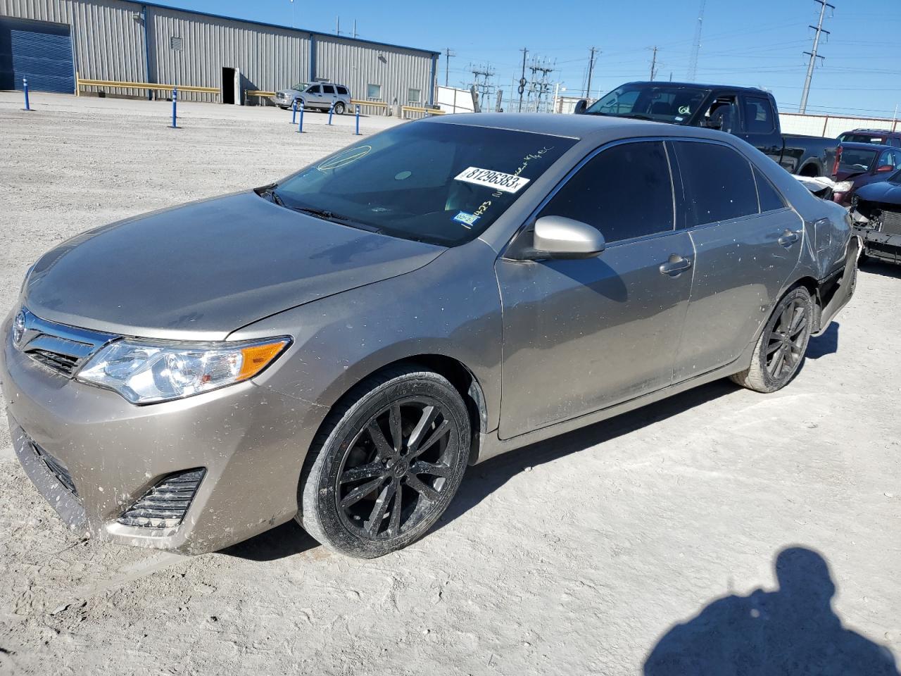 Photo 1 VIN: 4T4BF1FK9DR327650 - TOYOTA CAMRY 