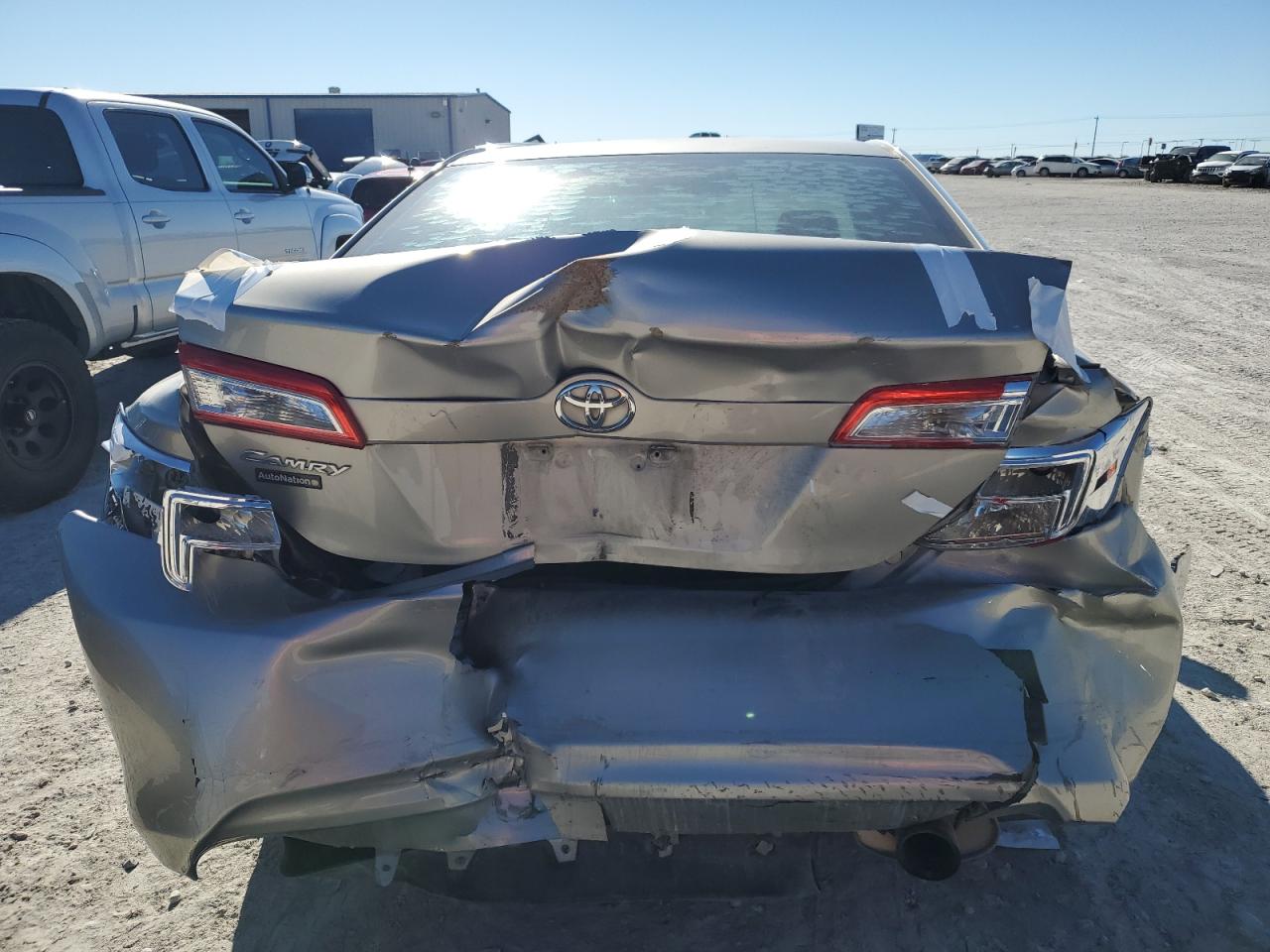 Photo 6 VIN: 4T4BF1FK9DR327650 - TOYOTA CAMRY 