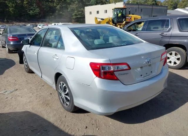 Photo 2 VIN: 4T4BF1FK9ER372640 - TOYOTA CAMRY 