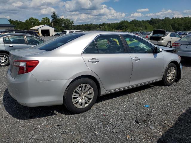 Photo 2 VIN: 4T4BF1FK9ER435123 - TOYOTA CAMRY L 