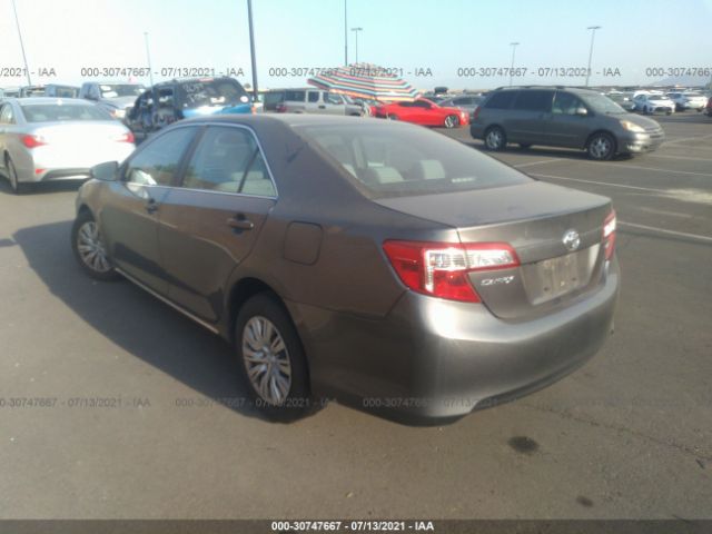 Photo 2 VIN: 4T4BF1FK9ER442797 - TOYOTA CAMRY 