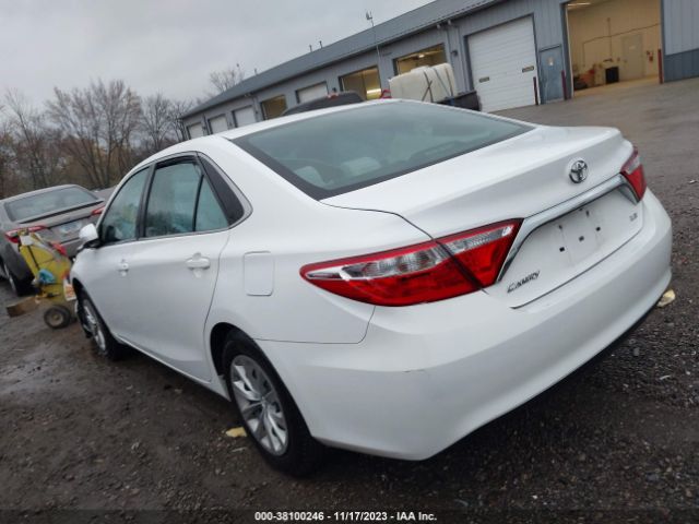 Photo 2 VIN: 4T4BF1FK9FR488146 - TOYOTA CAMRY 