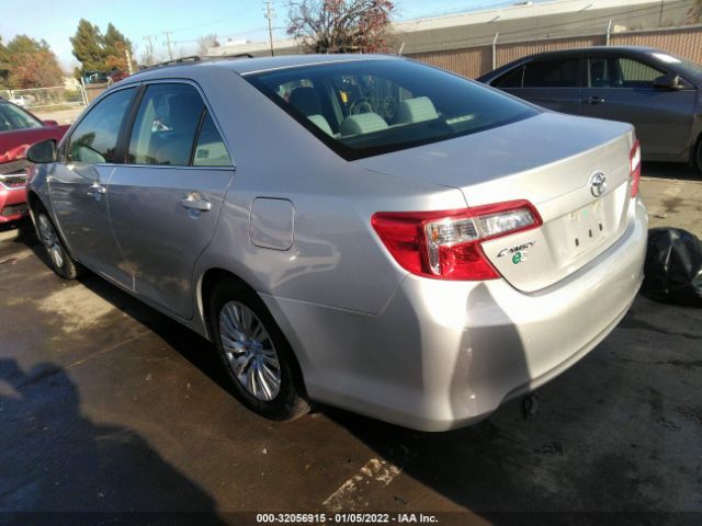 Photo 2 VIN: 4T4BF1FKXCR181189 - TOYOTA CAMRY 