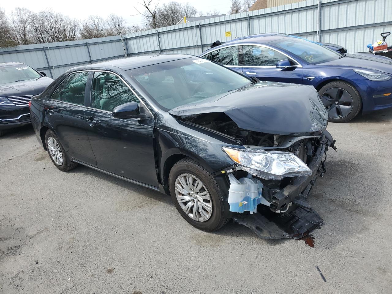 Photo 3 VIN: 4T4BF1FKXCR230777 - TOYOTA CAMRY 