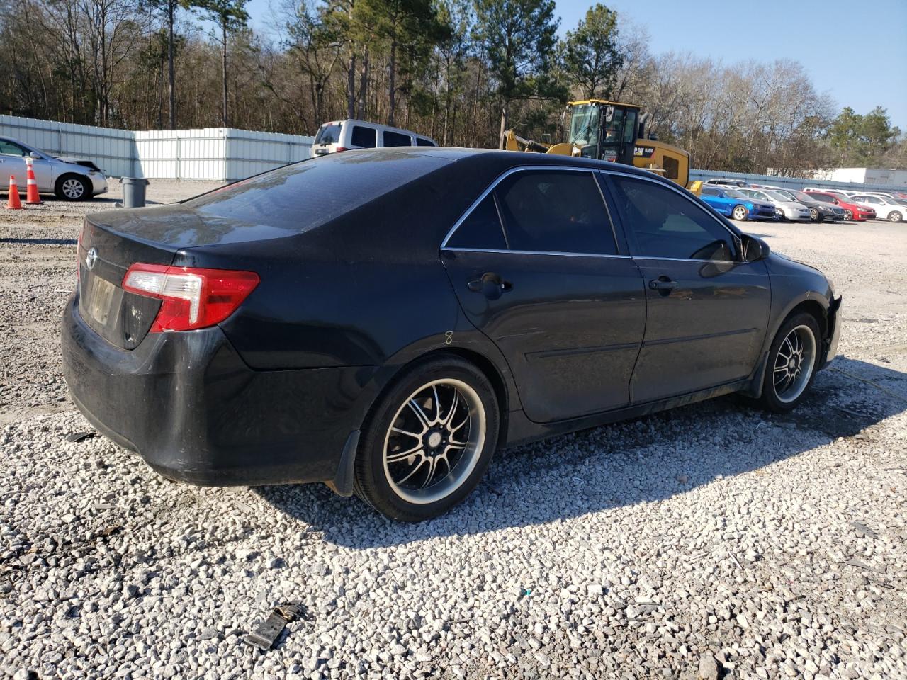 Photo 2 VIN: 4T4BF1FKXCR257803 - TOYOTA CAMRY 