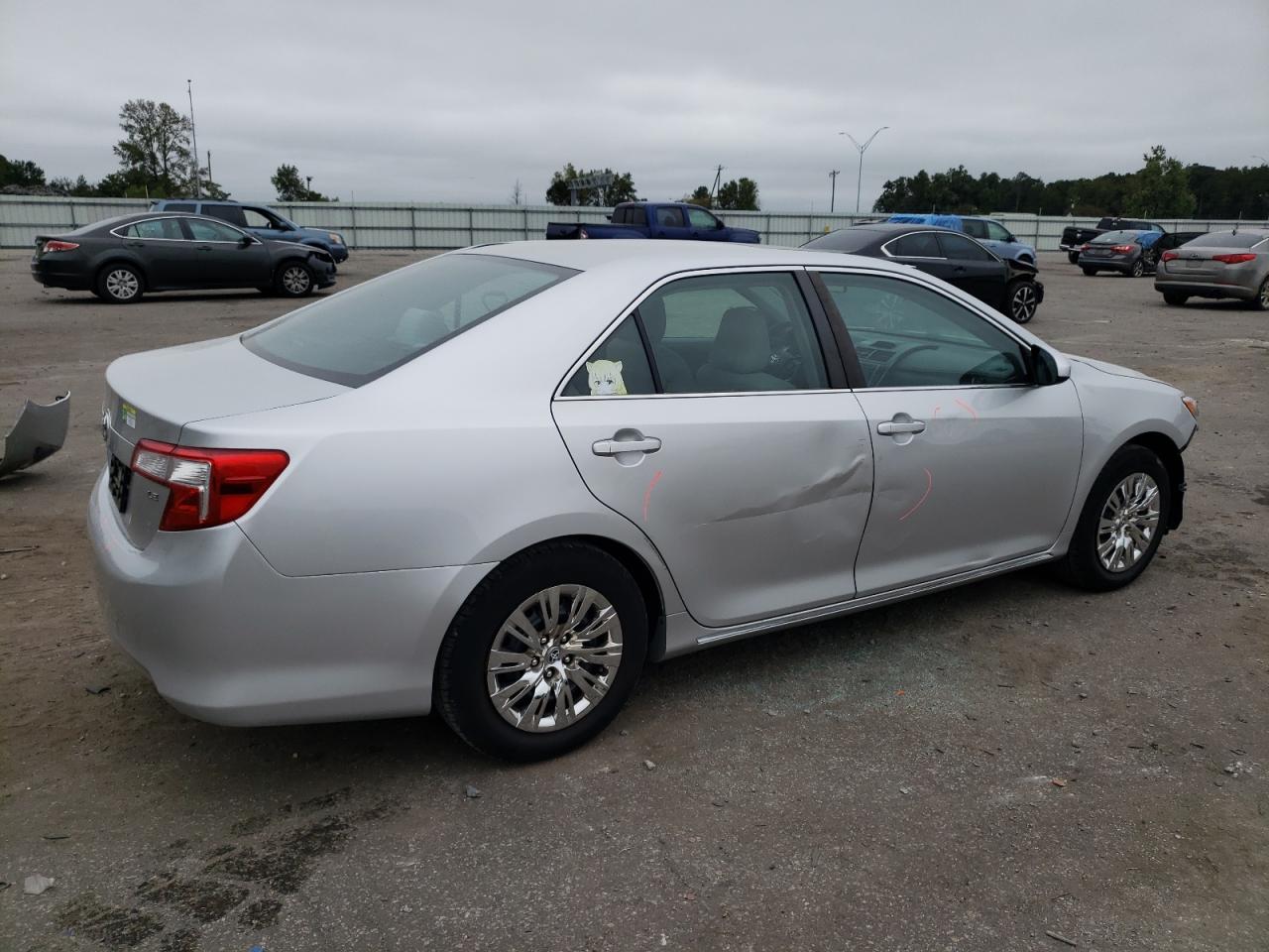 Photo 2 VIN: 4T4BF1FKXCR270454 - TOYOTA CAMRY 