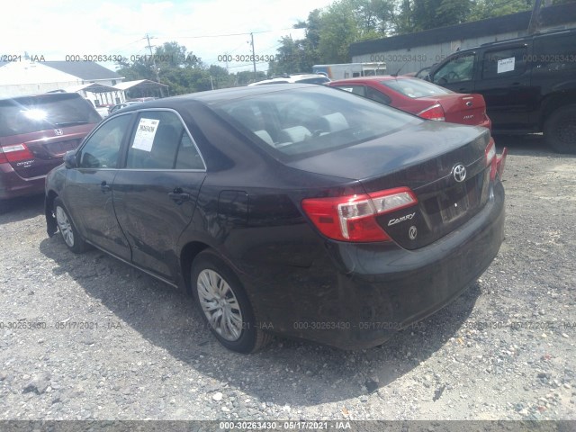 Photo 2 VIN: 4T4BF1FKXDR288504 - TOYOTA CAMRY 