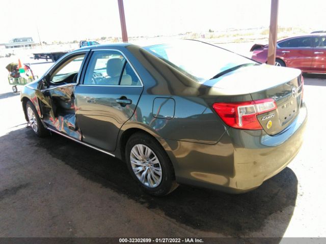 Photo 2 VIN: 4T4BF1FKXDR293010 - TOYOTA CAMRY 