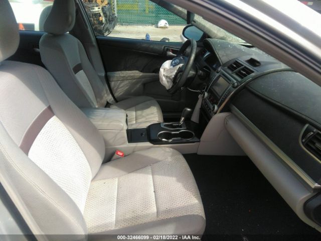 Photo 4 VIN: 4T4BF1FKXDR299390 - TOYOTA CAMRY 