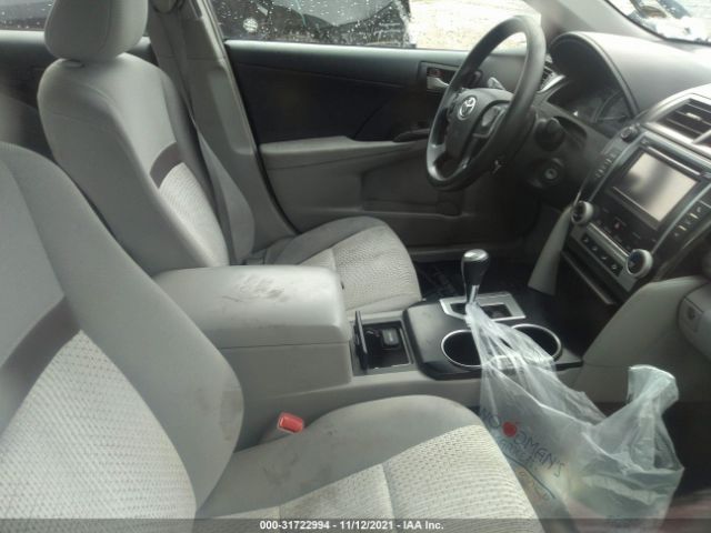 Photo 4 VIN: 4T4BF1FKXDR303390 - TOYOTA CAMRY 