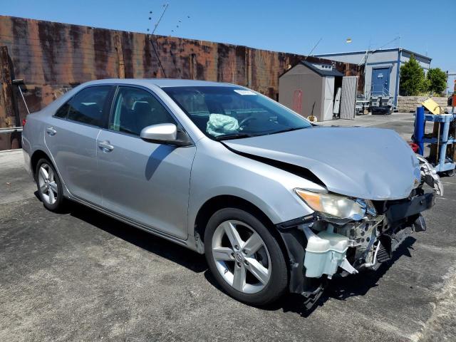 Photo 3 VIN: 4T4BF1FKXDR315975 - TOYOTA CAMRY L 