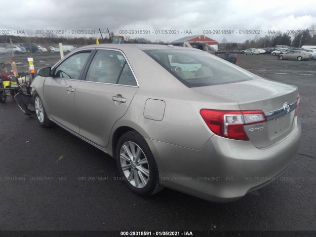 Photo 2 VIN: 4T4BF1FKXDR321520 - TOYOTA CAMRY 