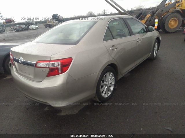 Photo 3 VIN: 4T4BF1FKXDR321520 - TOYOTA CAMRY 