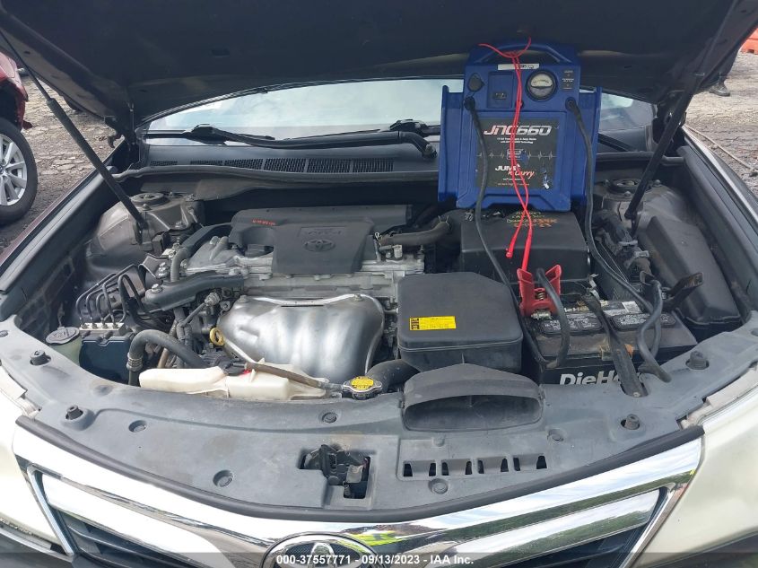 Photo 9 VIN: 4T4BF1FKXDR334123 - TOYOTA CAMRY 