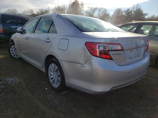 Photo 2 VIN: 4T4BF1FKXDR334915 - TOYOTA CAMRY L 