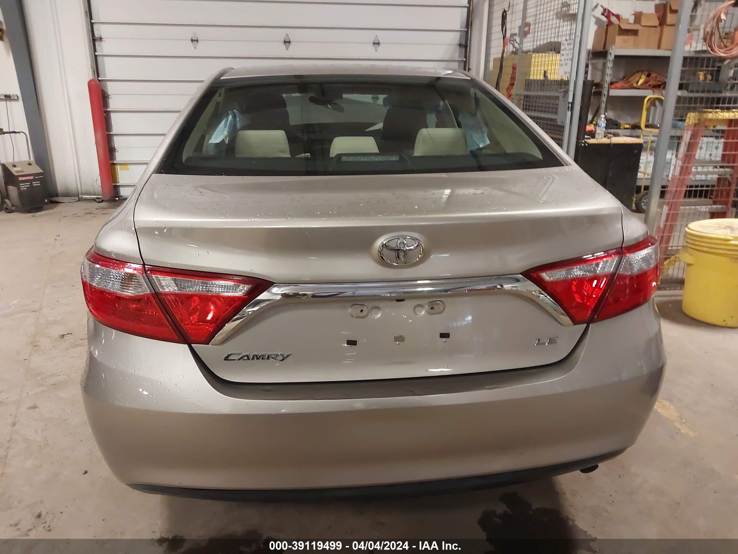 Photo 14 VIN: 4T4BF1FKXGR528297 - TOYOTA CAMRY 