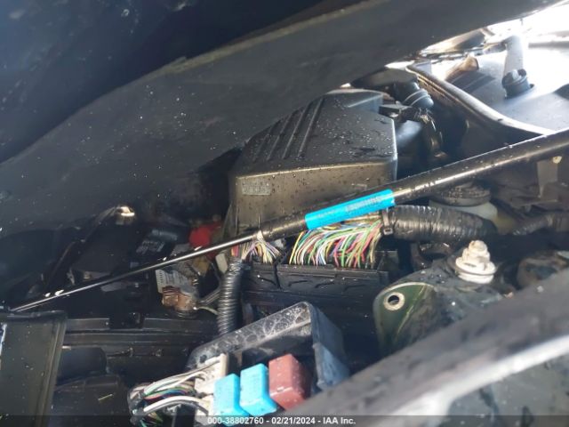 Photo 9 VIN: 4T4BF3EK0AR005164 - TOYOTA CAMRY 