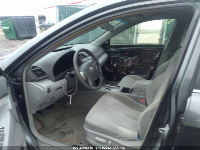 Photo 4 VIN: 4T4BF3EK0AR022689 - TOYOTA CAMRY 