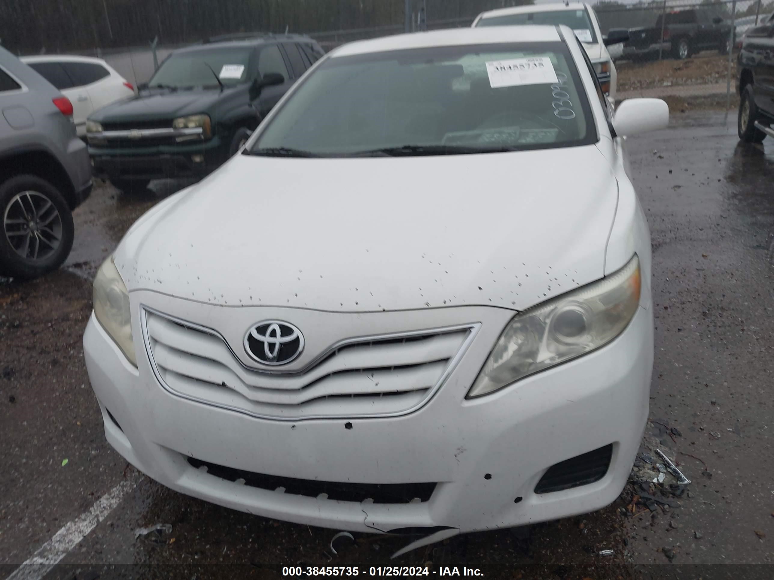 Photo 5 VIN: 4T4BF3EK0AR030940 - TOYOTA CAMRY 