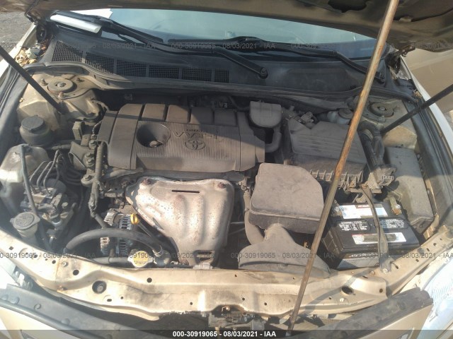 Photo 9 VIN: 4T4BF3EK0AR085145 - TOYOTA CAMRY 